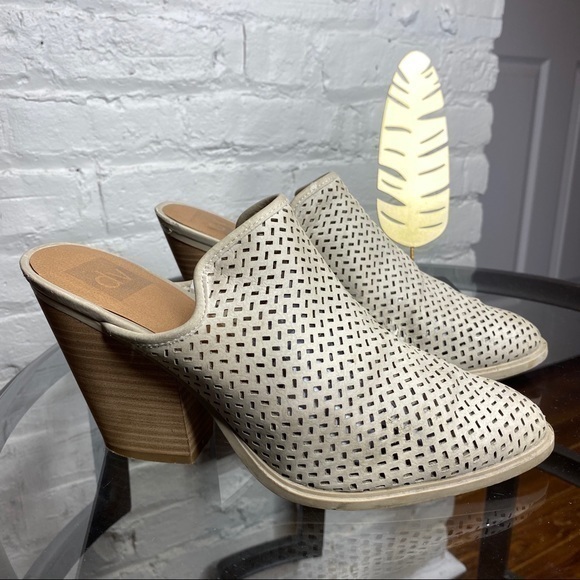 DV Kenli Perforated Block Heel Mules 9.5 - Picture 3 of 10